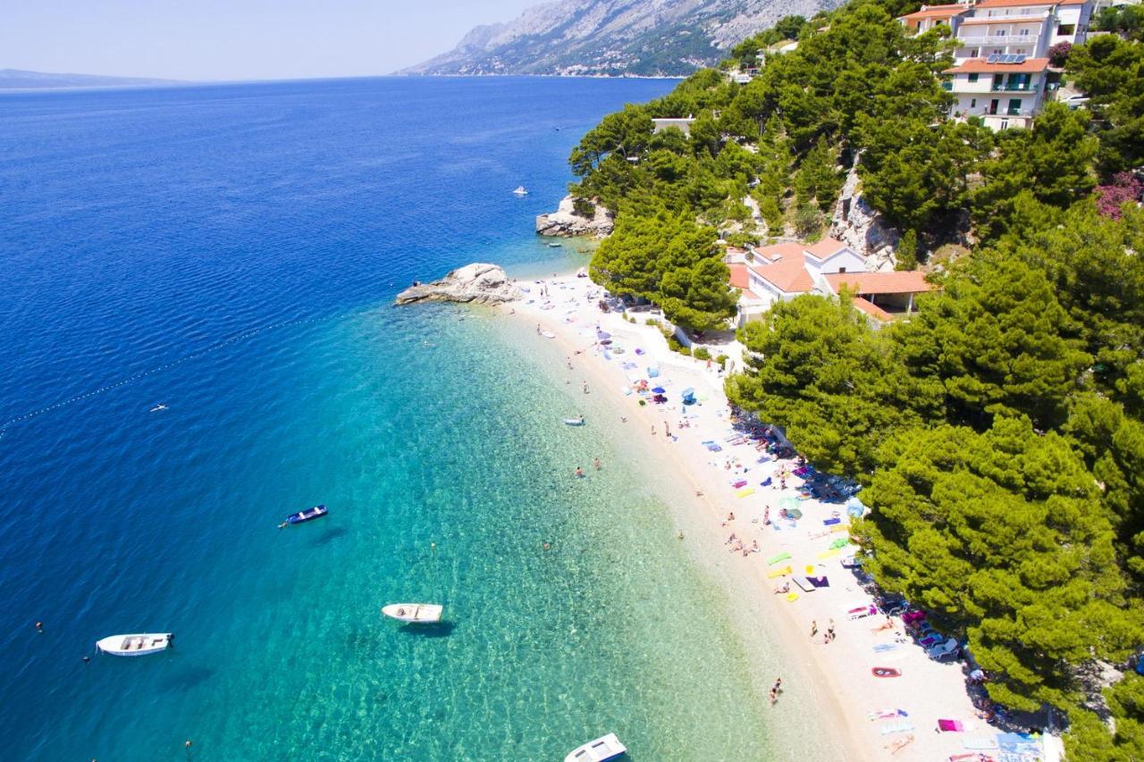 Rooms With A Parking Space Brela, Makarska - 17281 Buitenkant foto