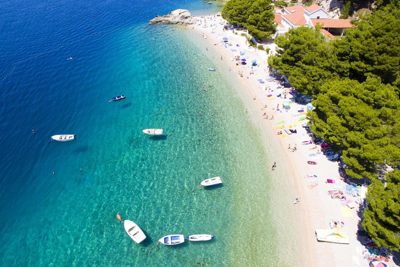 Rooms With A Parking Space Brela, Makarska - 17281 Buitenkant foto