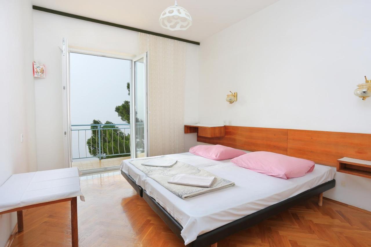 Rooms With A Parking Space Brela, Makarska - 17281 Buitenkant foto